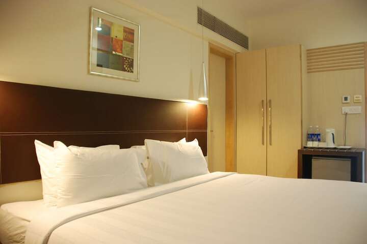 Room 18 of 71