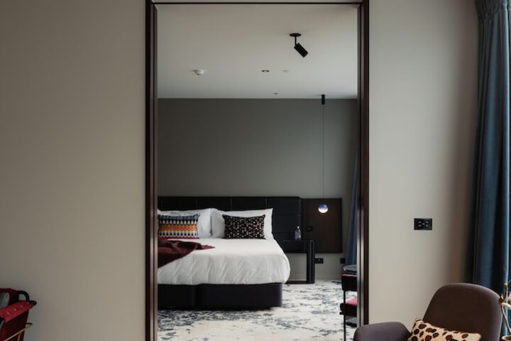 Room 7 of 84