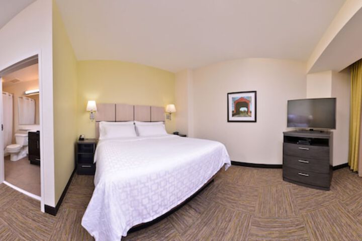 Room 7 of 61