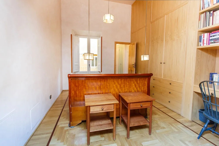 Room 2 of 4