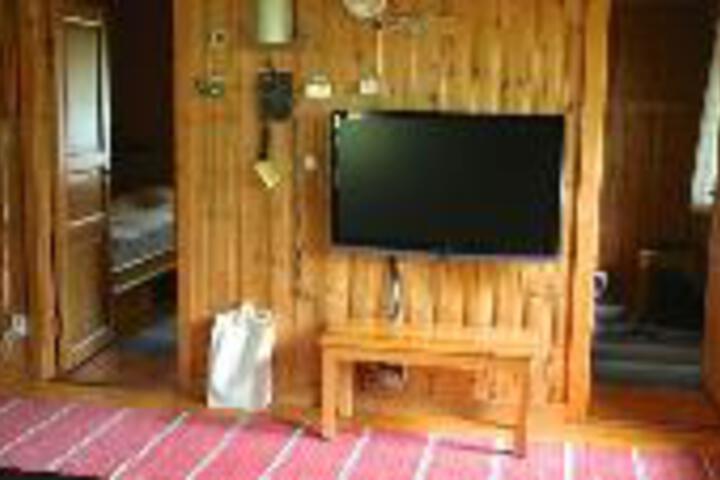 Room 12 of 12