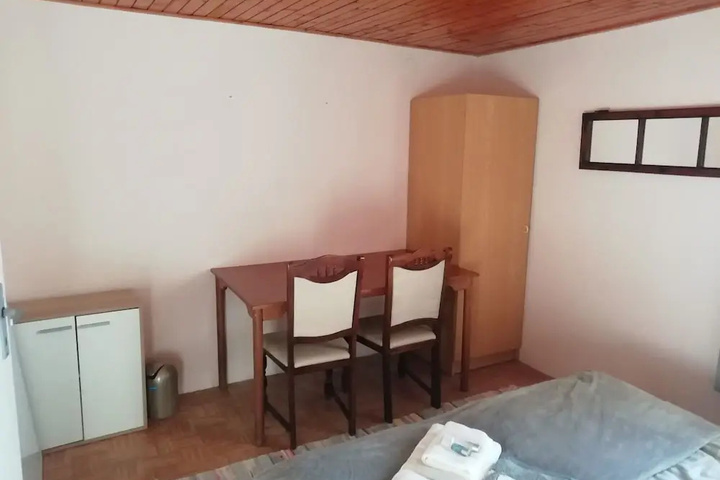 Room 3 of 14