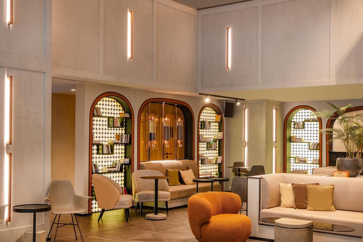Guest Lobby
