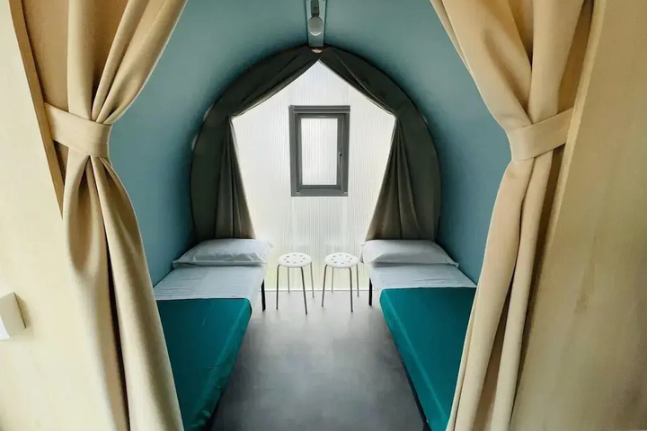 Lovely safari tent with a great view of Lake Trasimeno