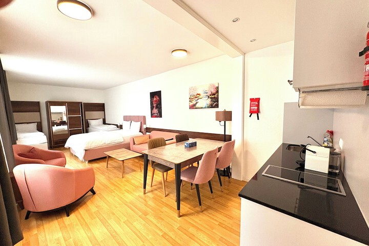 Room 43 of 75