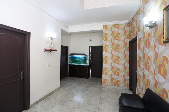 OYO 22270 SKY INN