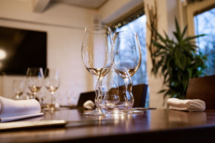 Dining 74 of 95