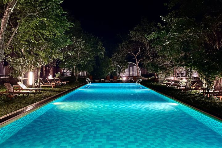 Pool 14 of 21