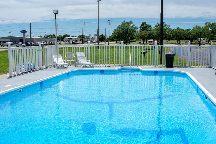 Pool 25 of 35