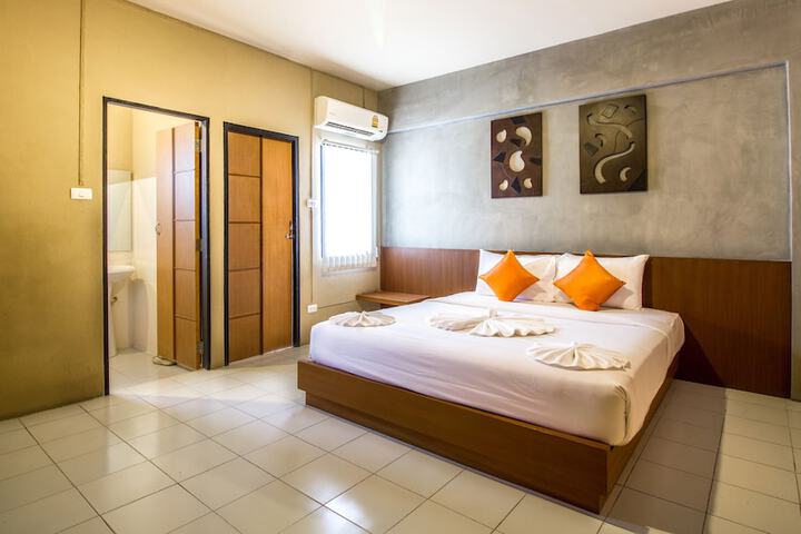 Room 5 of 26