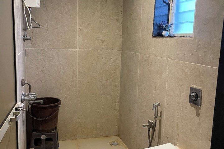 Room 16 of 60