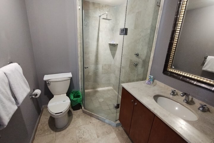 Room 16 of 21