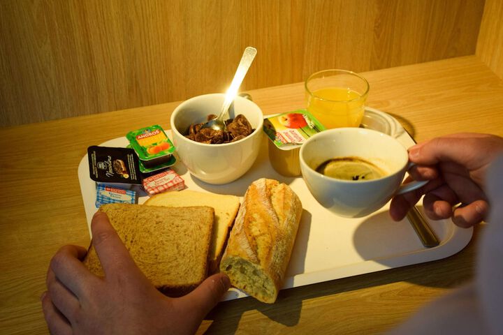 Breakfast/Coffee Service 17 of 29