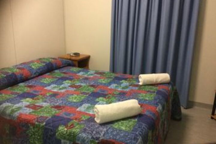 Room 12 of 32
