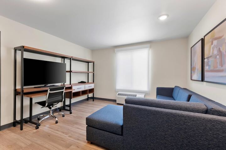 Room 12 of 44