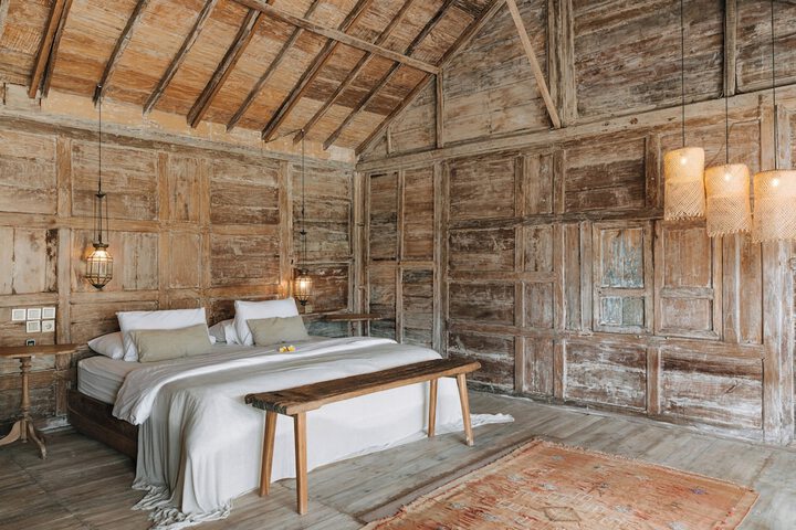 Room 8 of 49