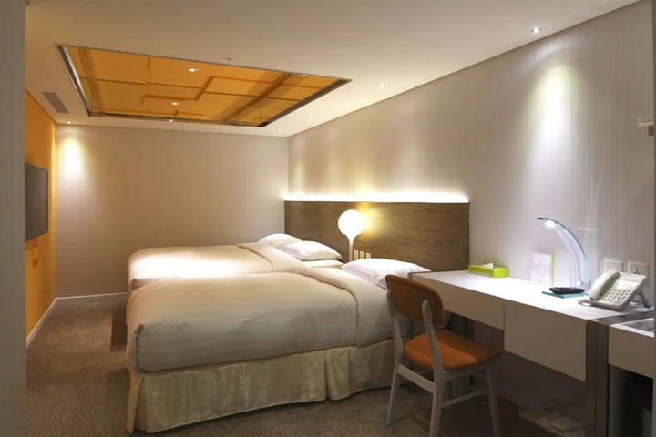 Room 109 of 171