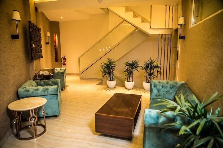 Hotel Interior 4 of 32