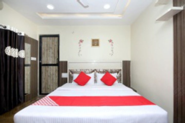 Room 174 of 407