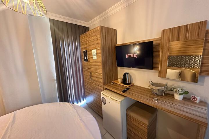 Room 19 of 68