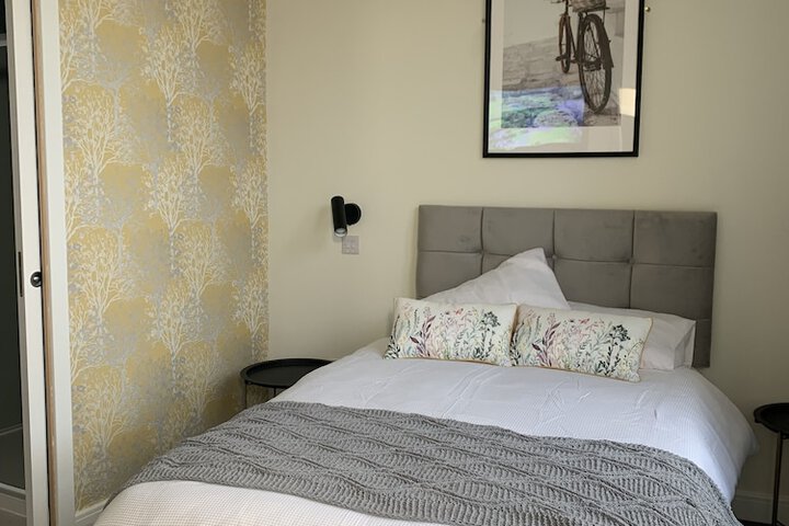 Room 7 of 19