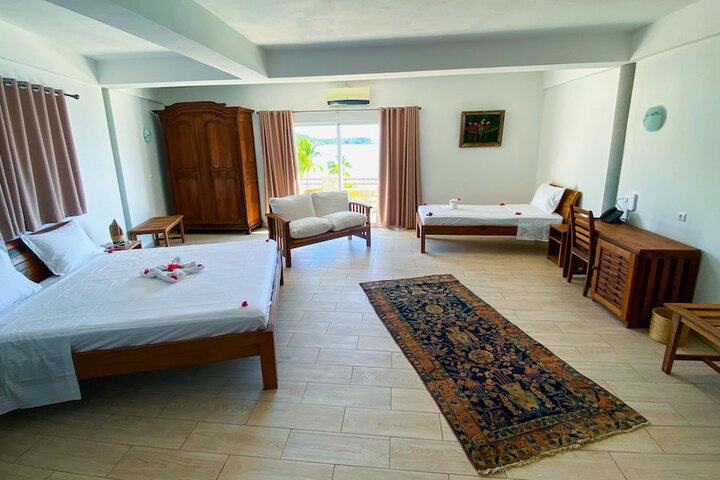 Room 15 of 76