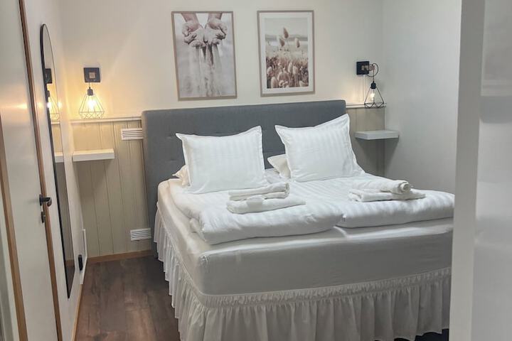Room 16 of 27