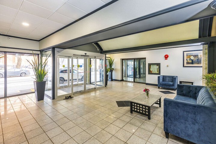 Hotel Interior 4 of 43