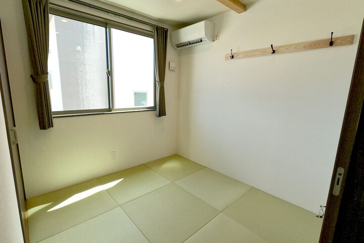Room 25 of 97
