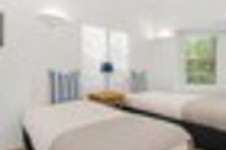 Room 14 of 87