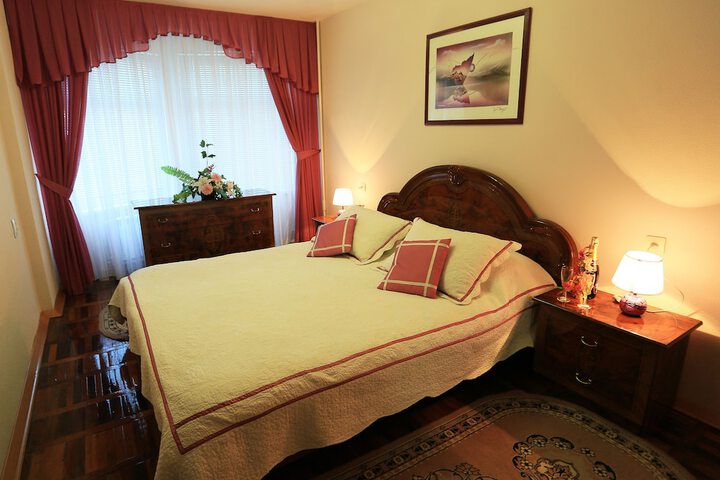 Room 12 of 44