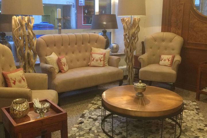 Guest Lobby