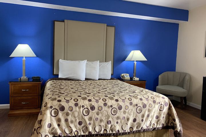Queen Bed Accessible (1 of 23)