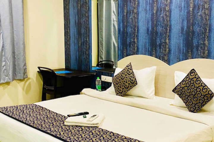 Room 8 of 31