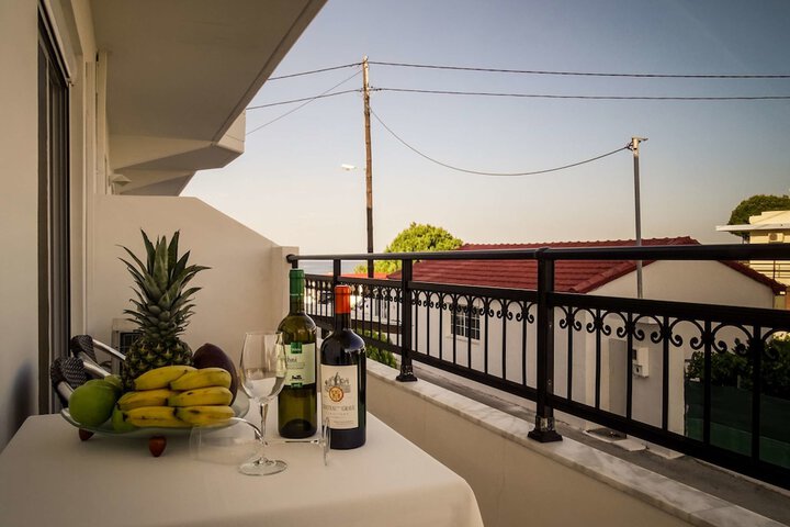 Terrace/Patio 22 of 34