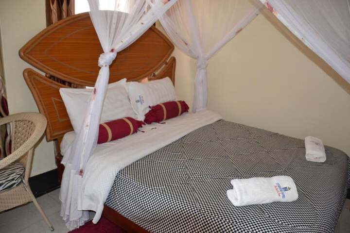 Room 3 of 25