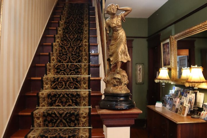 Hotel Interior 81 of 99