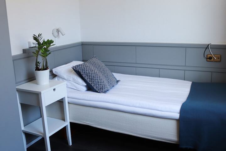 Room 4 of 57
