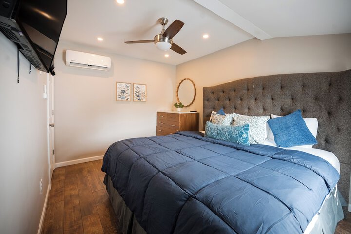Room 43 of 153
