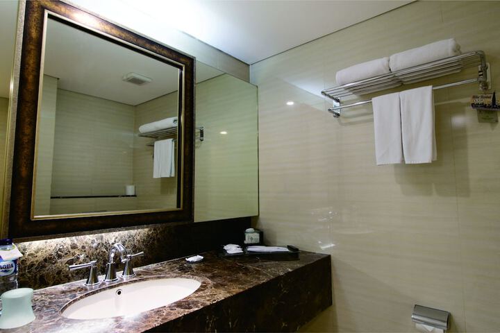 Room 19 of 56