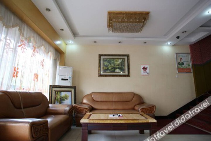 Yunhai Business Hotel