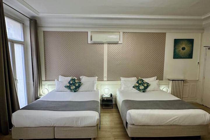Room 28 of 85
