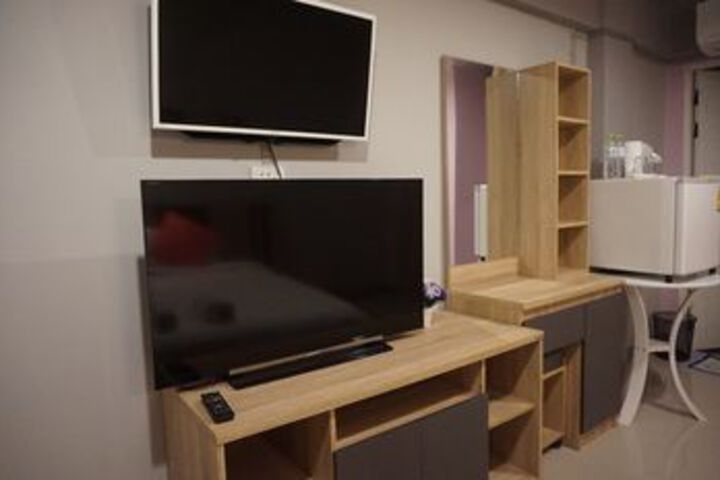 Room 32 of 40