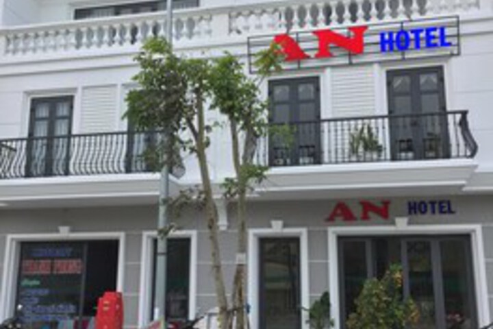 Hotel 8 of 14