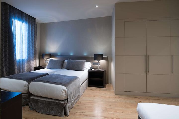 Room 11 of 65