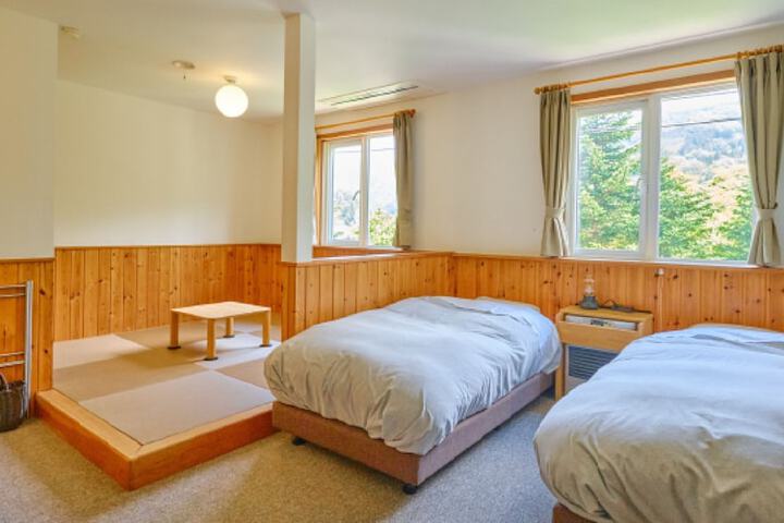 Room 30 of 92
