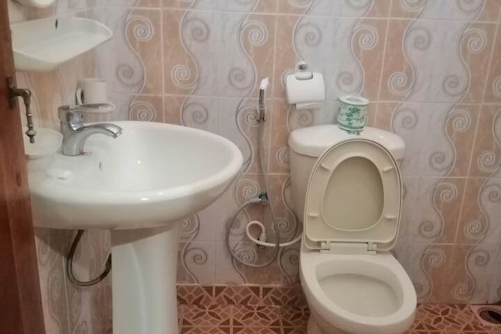 Room 17 of 20