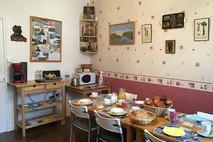 Breakfast area