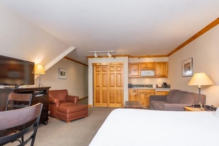 Room 22 of 40