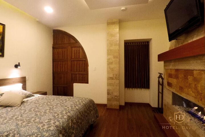Room 7 of 101